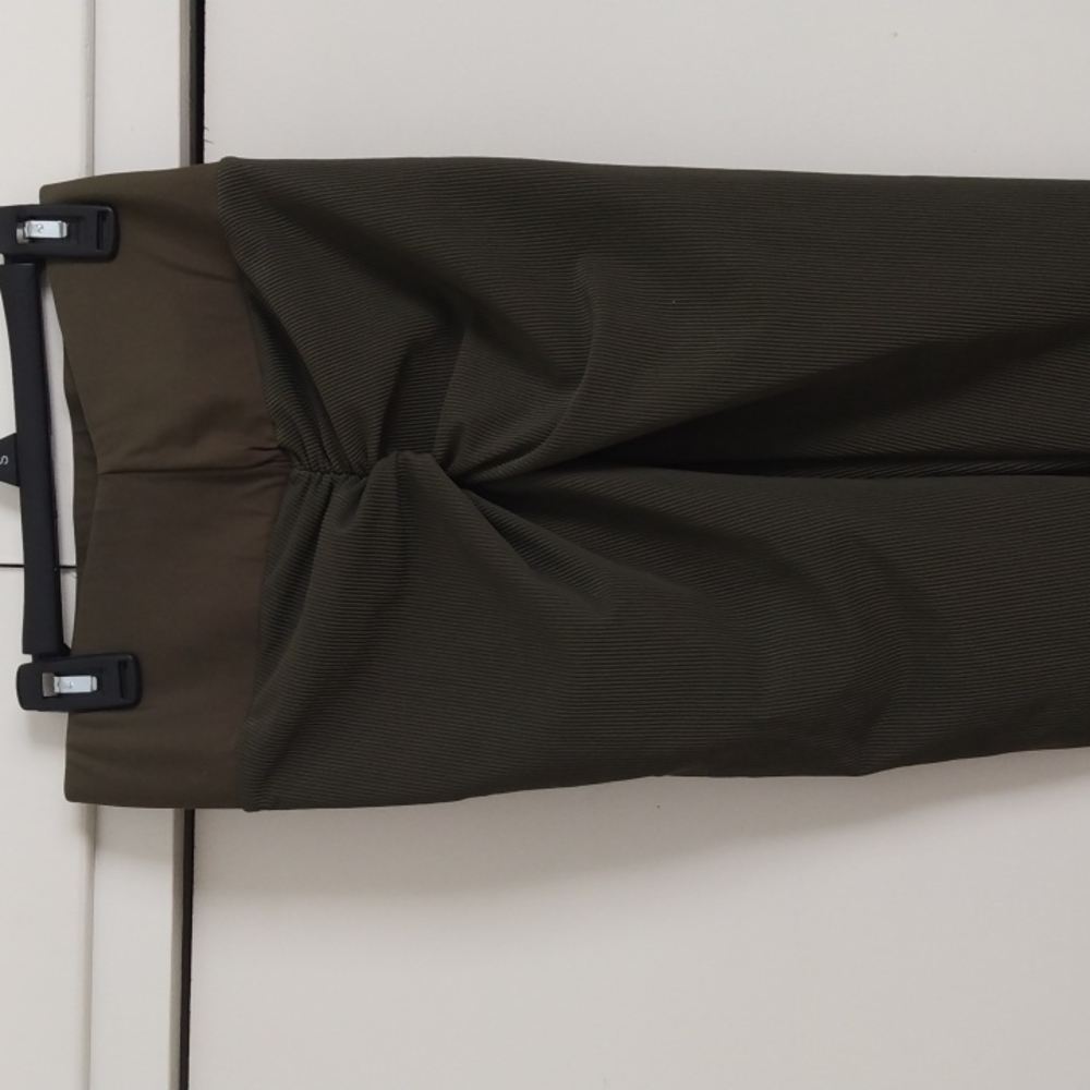 Nwot cute booty leggings